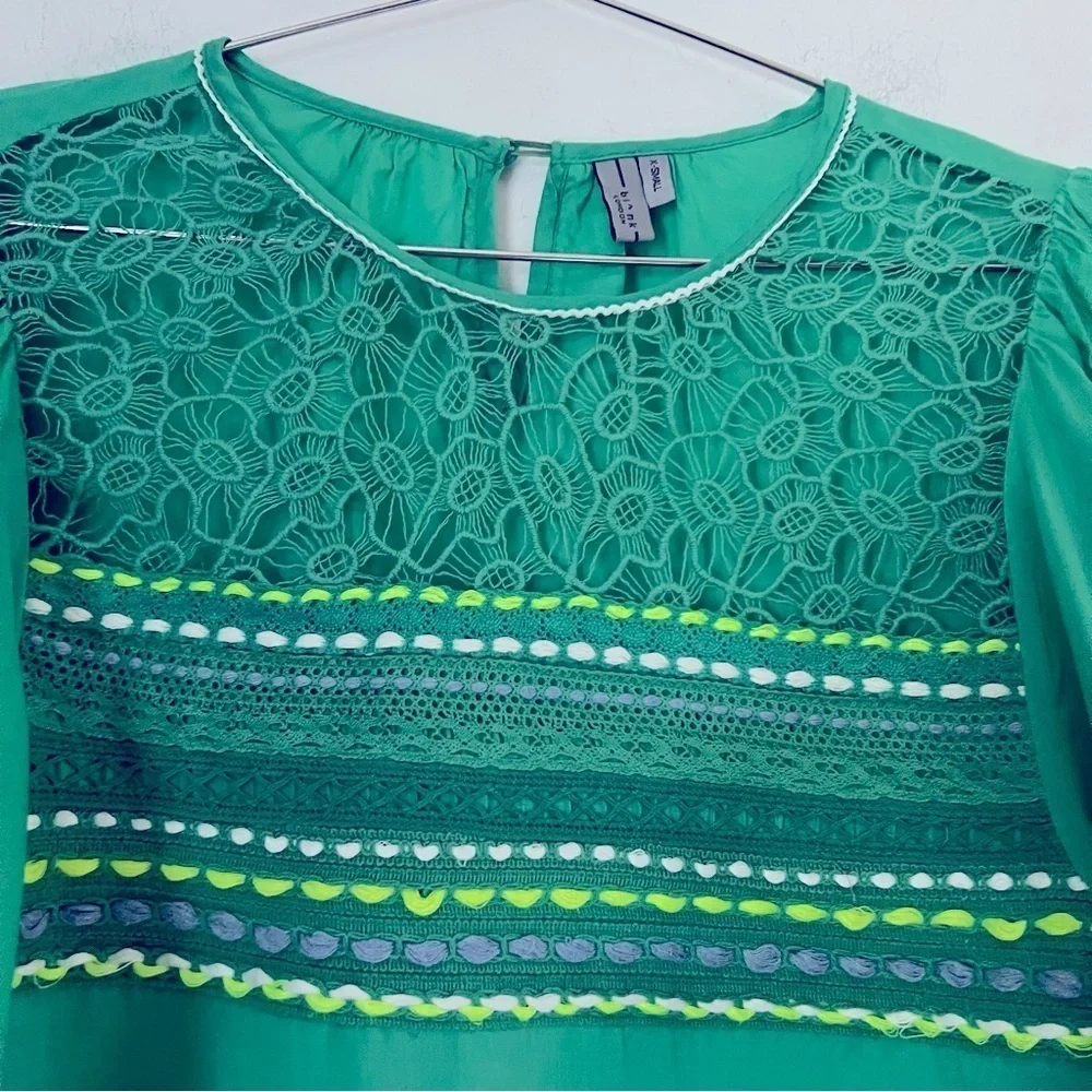 Anthro Blank London Boho Lace Yoke Peasant Blouse Emerald Green Embroidery